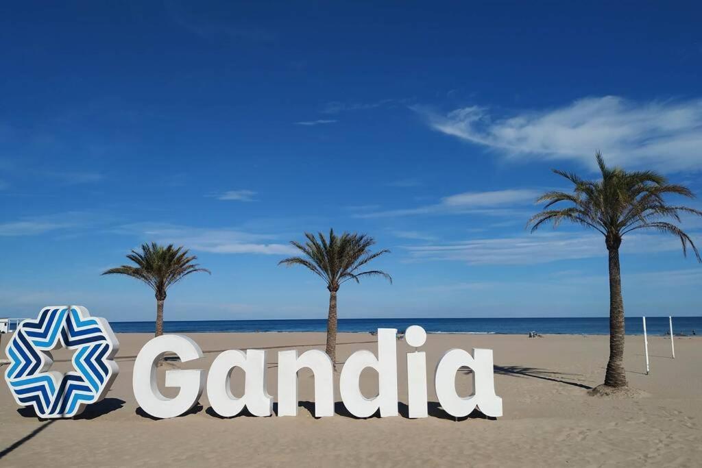 El Alema I. Apartamento De Diseno En Gandia. 아파트 외부 사진